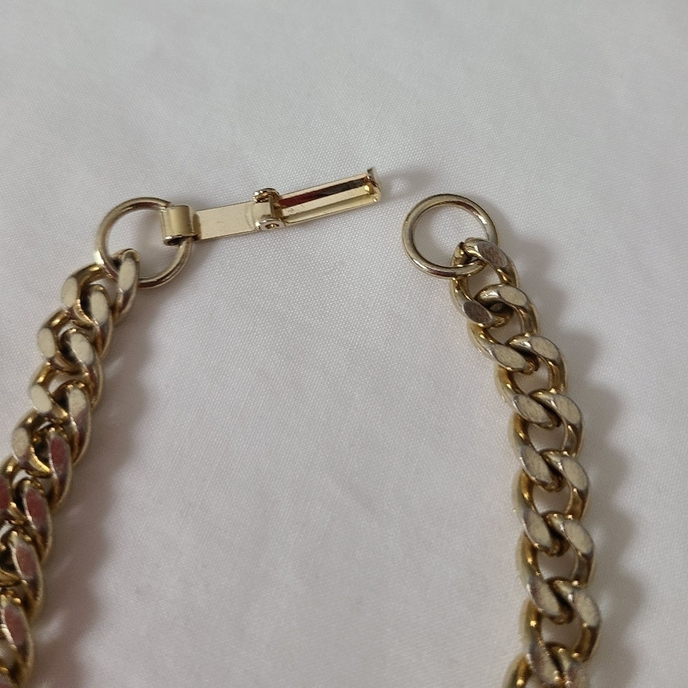 Goldtone Link Bracelet - Picture 7 of 10
